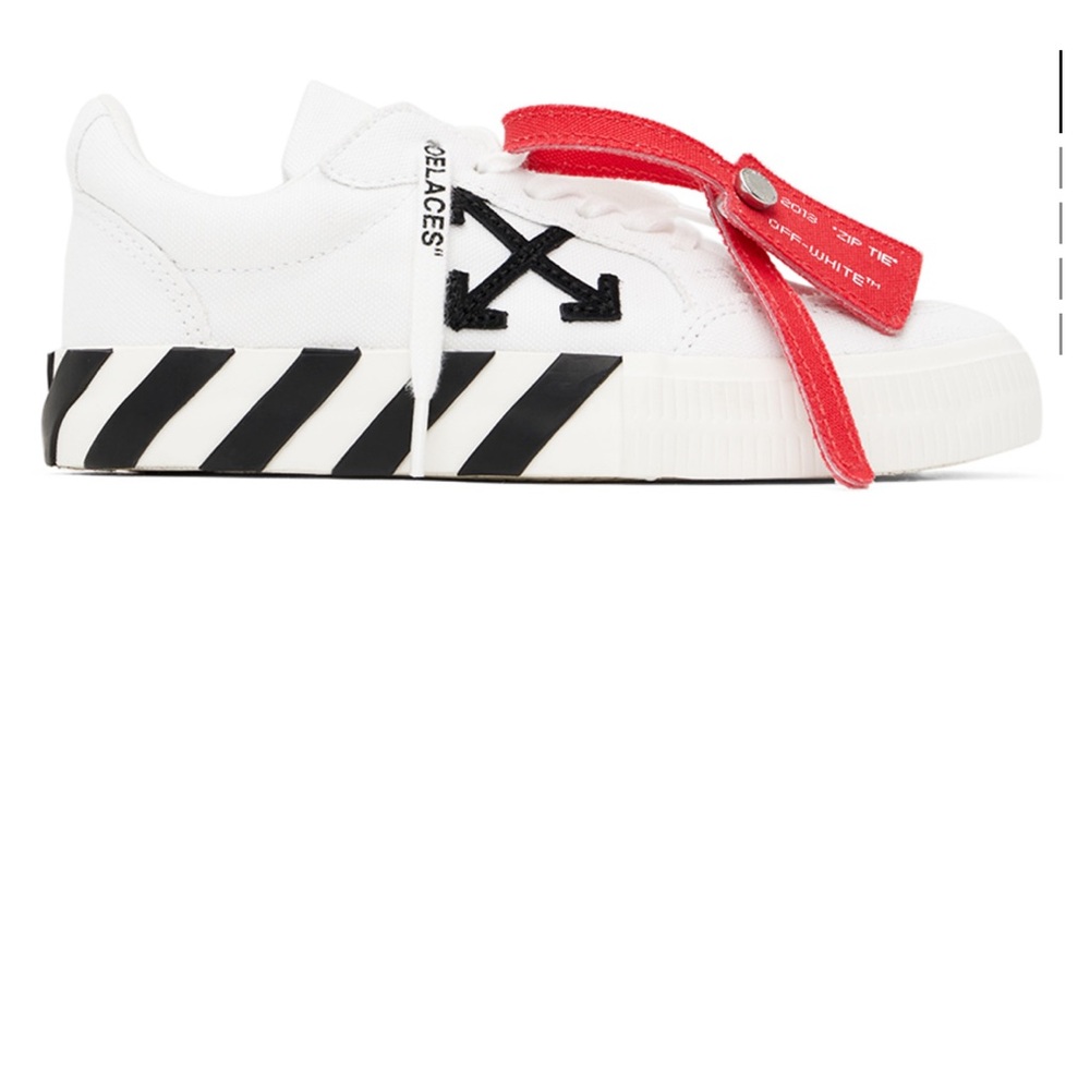 Off-White White Sneakers Modern Low-Top Design